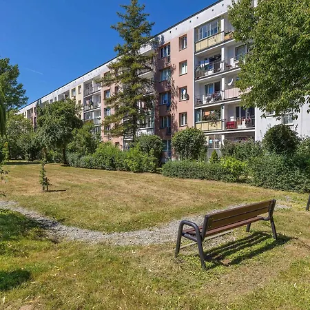 Spacious In Cracow With Balcony, Desk And Bathtub By Renters *